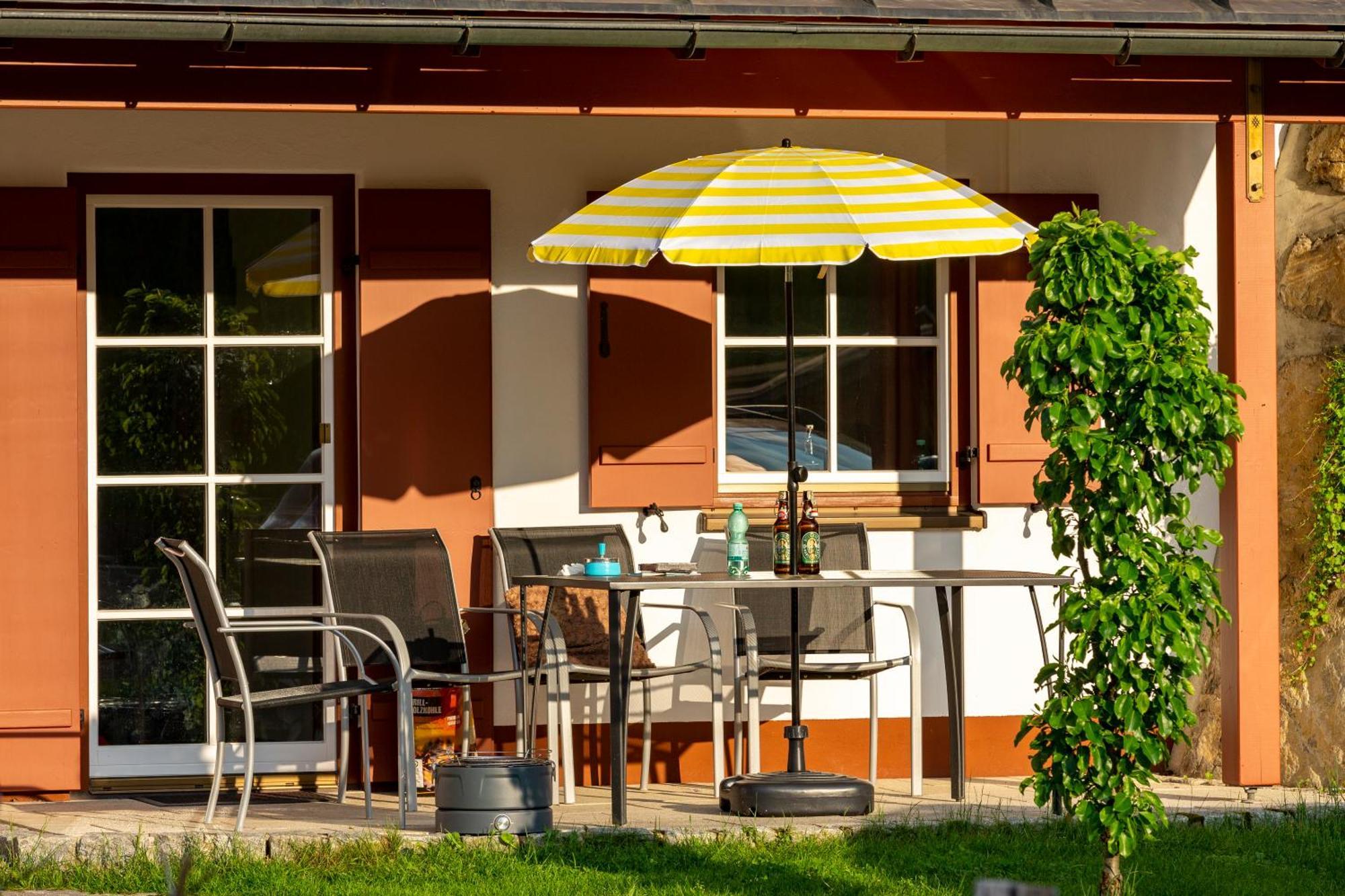 Haus Berg & Tal Apartment Hirschegg  Exterior photo