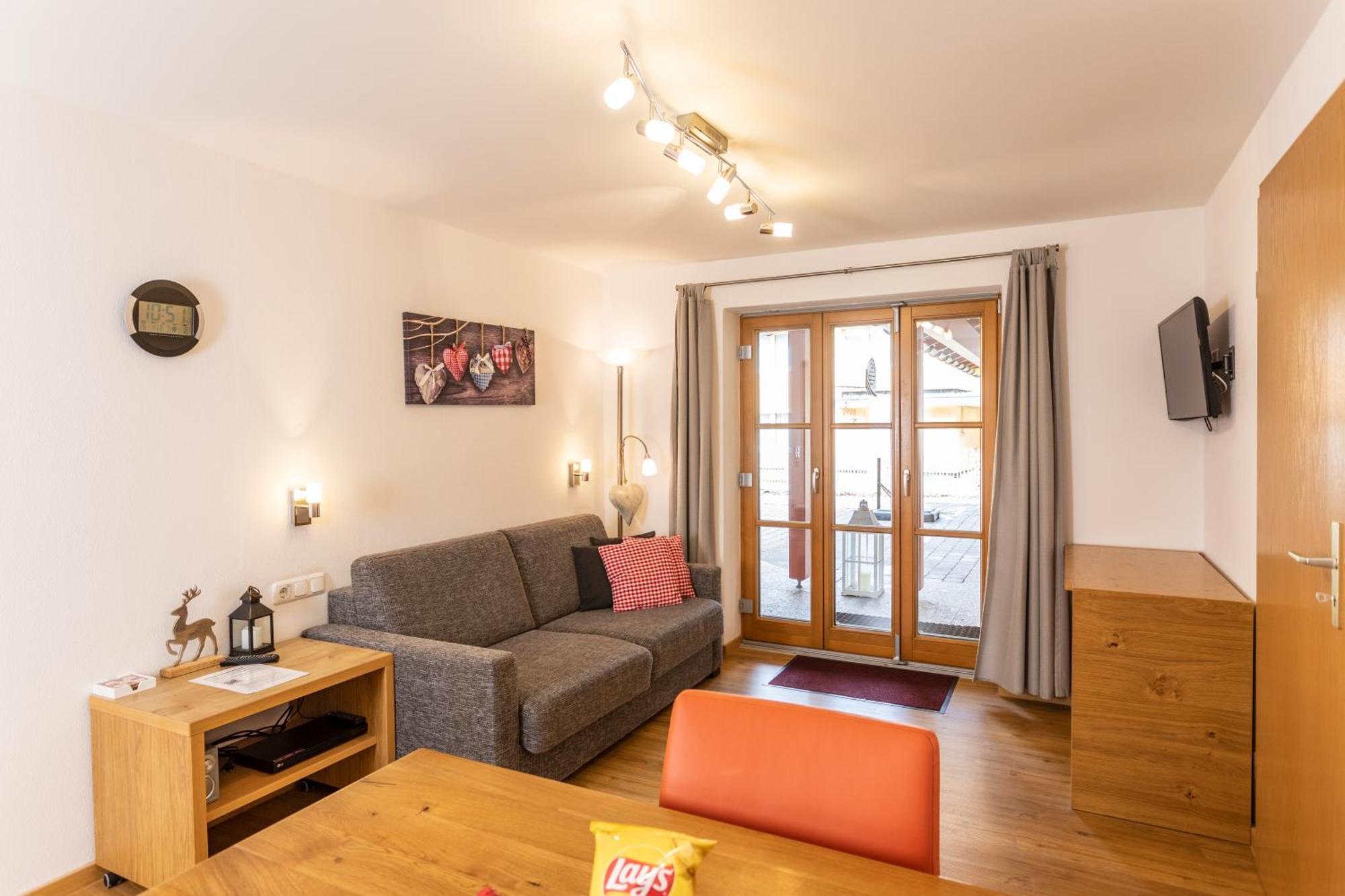 Haus Berg & Tal Apartment Hirschegg  Exterior photo